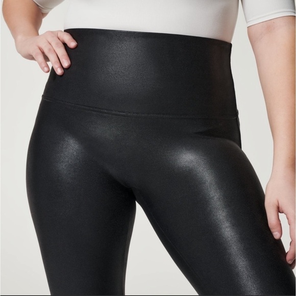 SPANX Faux Leather Leggings - Picture 2 of 12